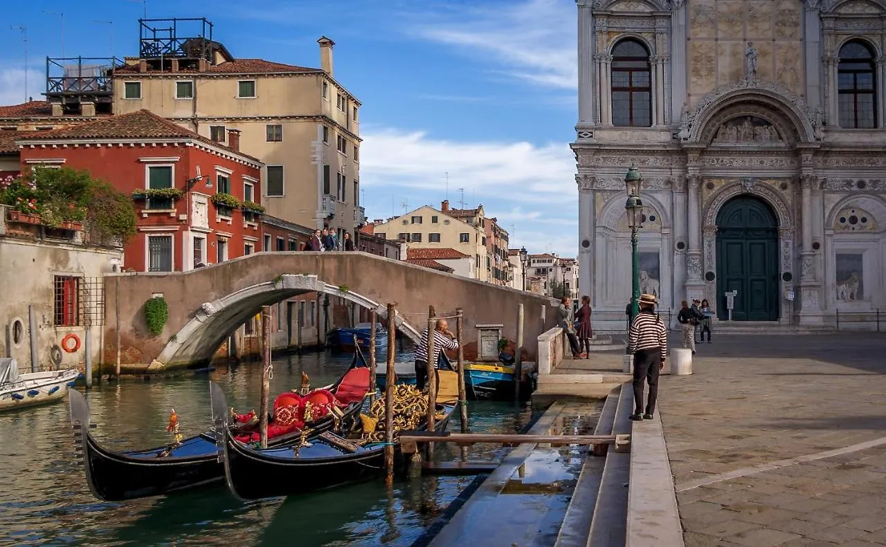 Ca Cicogna Air Conditioning And Fast Wifi, Central Location Apartment Venice