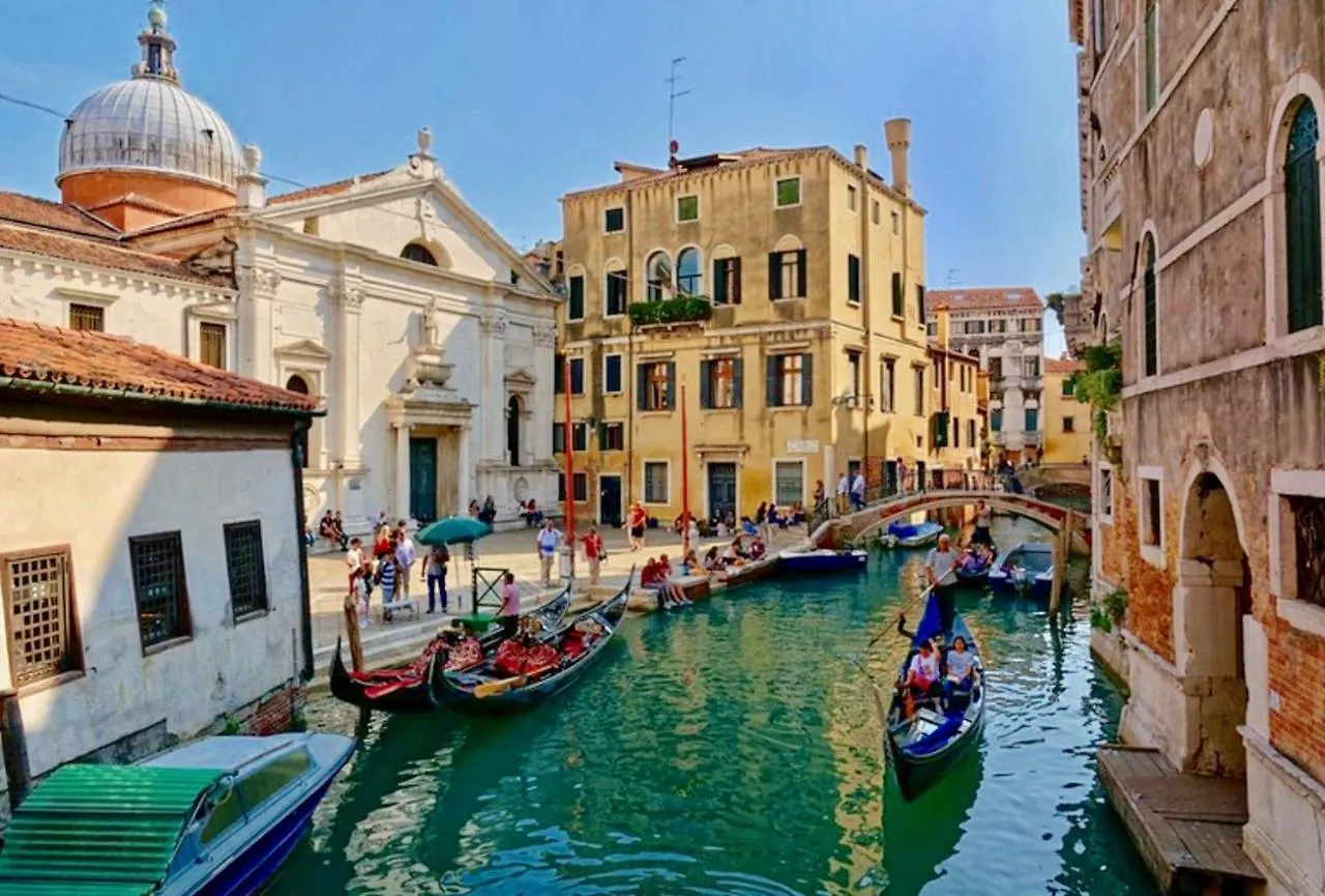 Ca Cicogna Air Conditioning And Fast Wifi, Central Location Apartment