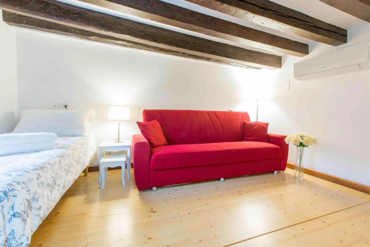Ca Cicogna Air Conditioning And Fast Wifi, Central Location Apartment